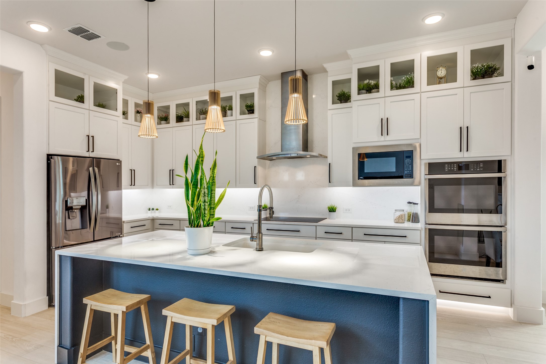 1785 Bramshaw Trail Farmers Branch TX 75234