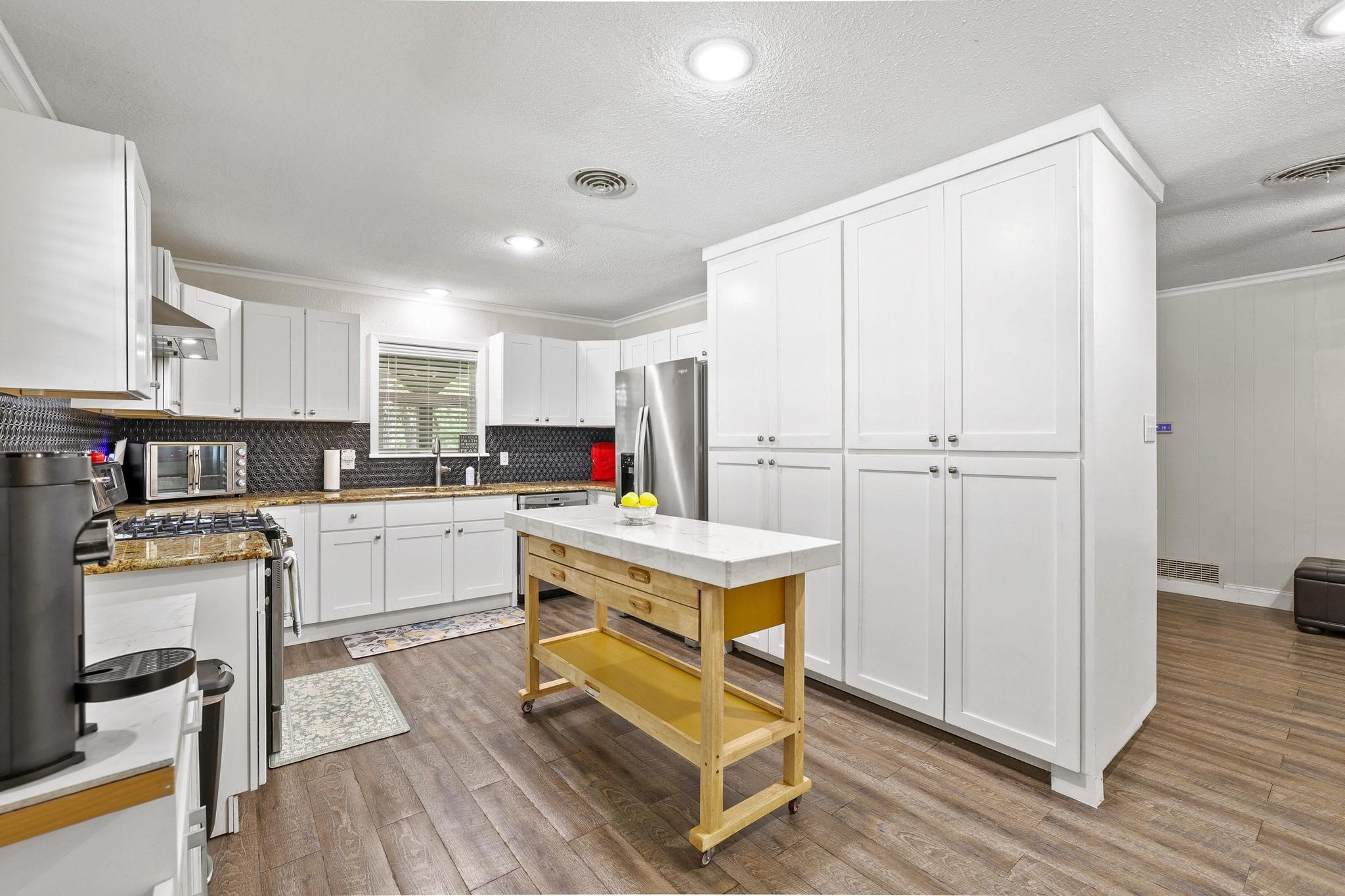 1231 Oak Drive Denison TX 75020