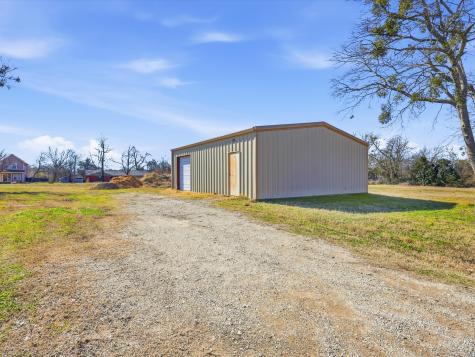1401 Arp Street Commerce TX 75428