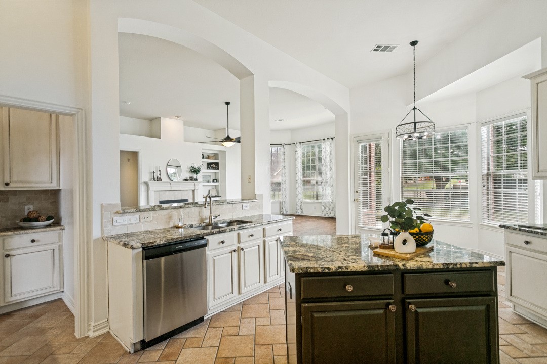 9499 Blackthorn Trail Frisco TX 75033