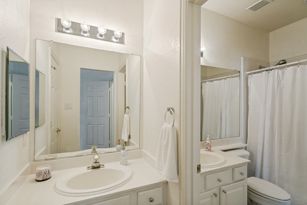 9499 Blackthorn Trail Frisco TX 75033