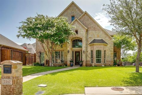 2217 Farrington Lane Hurst TX 76054