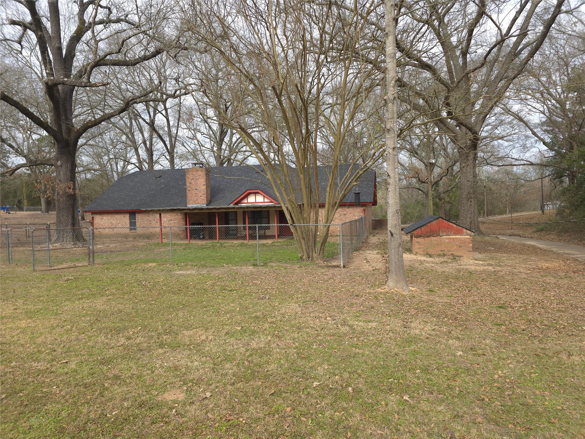 595 County Road 1100 Daingerfield TX 75638