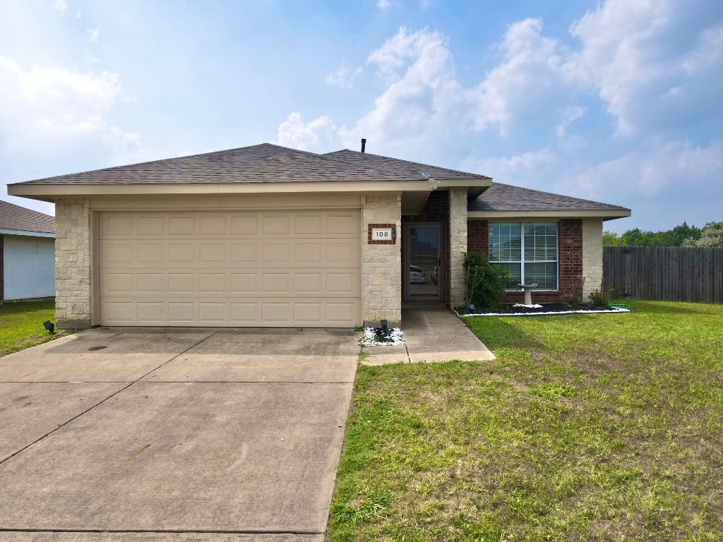 108 Stoney Creek Lane Terrell TX 75160