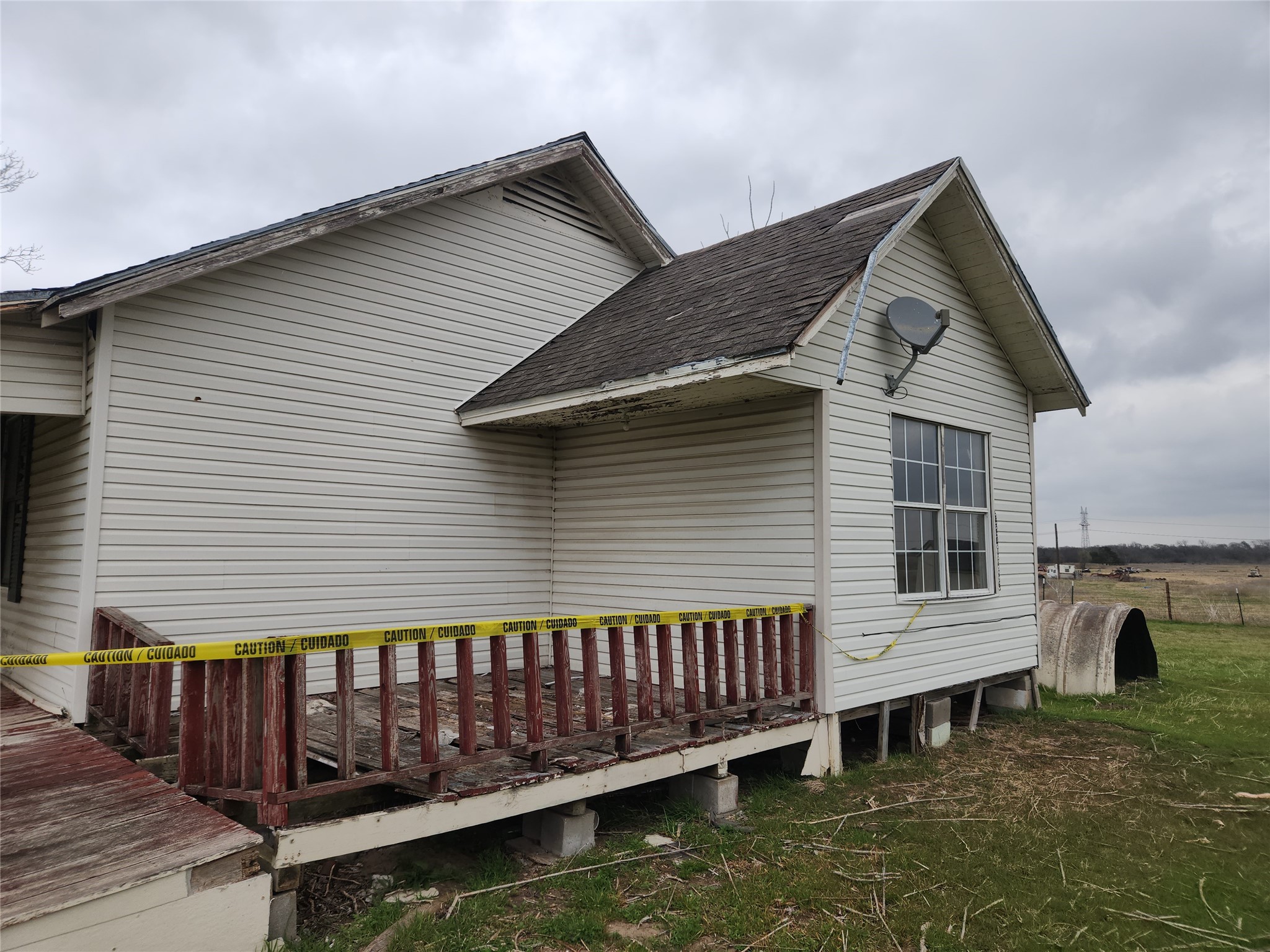 7662 NW County Road 1300 Barry TX 75102