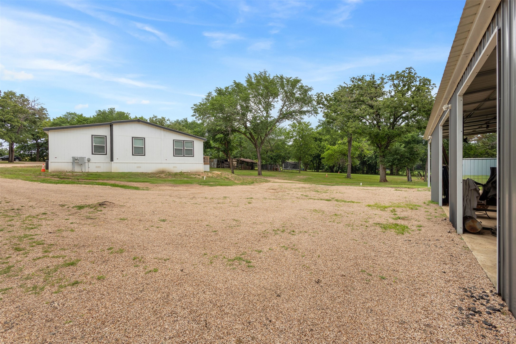 2421 N County Road 810 Alvarado TX 76009