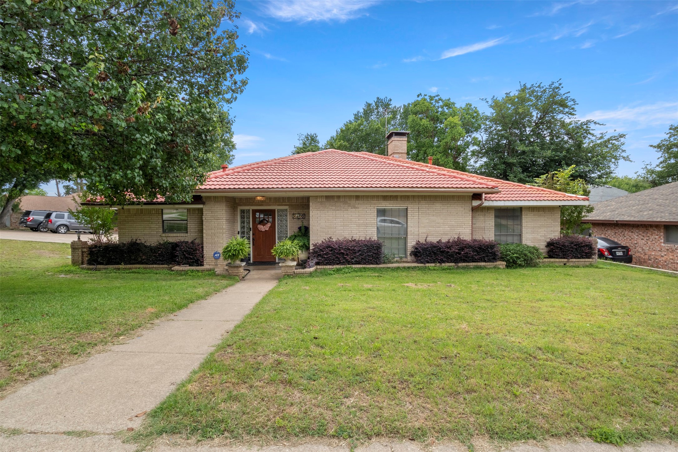 1400 Rusdell Drive Irving TX 75060