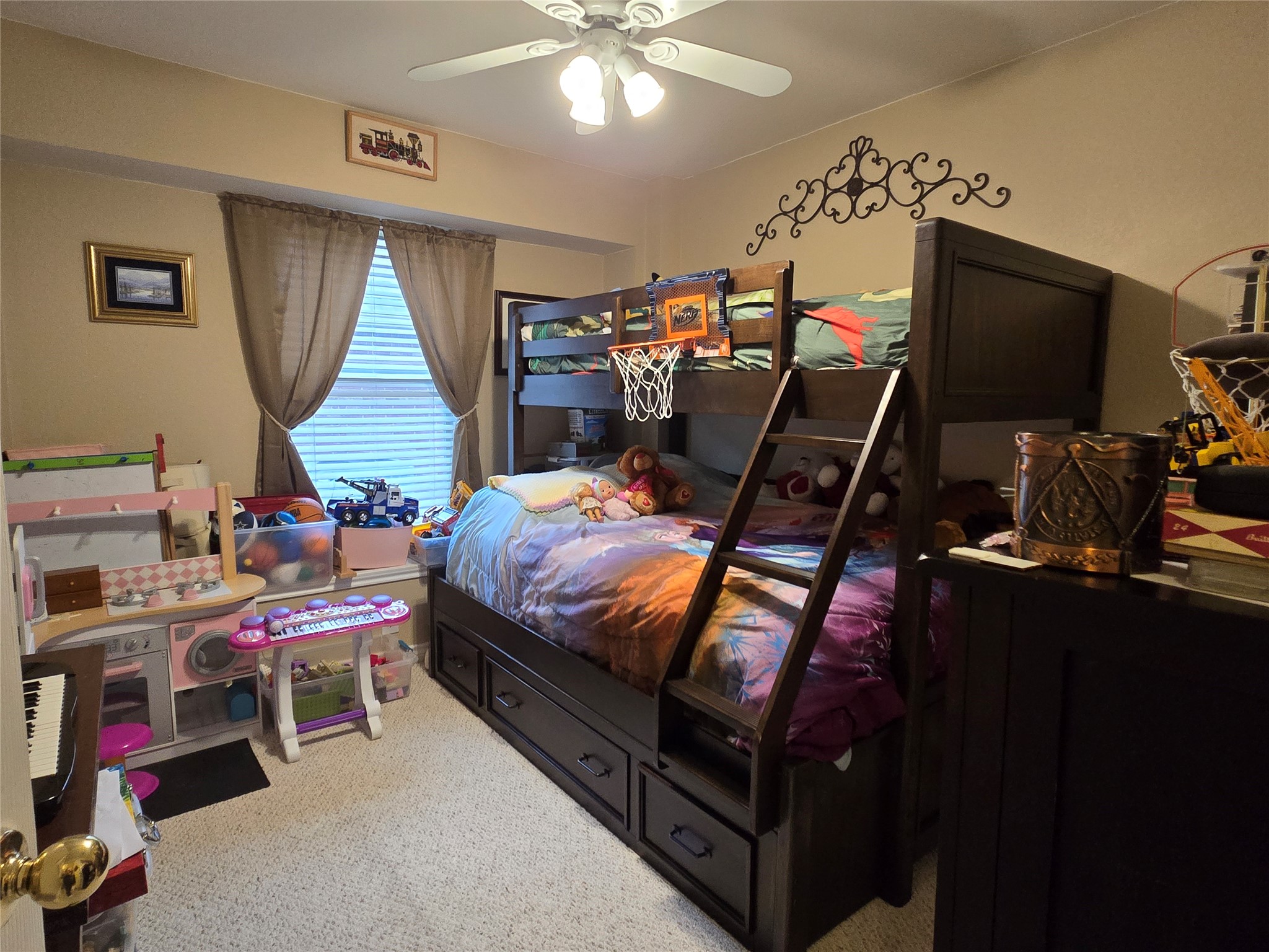 6013 Meadowglen Drive Denton TX 76226