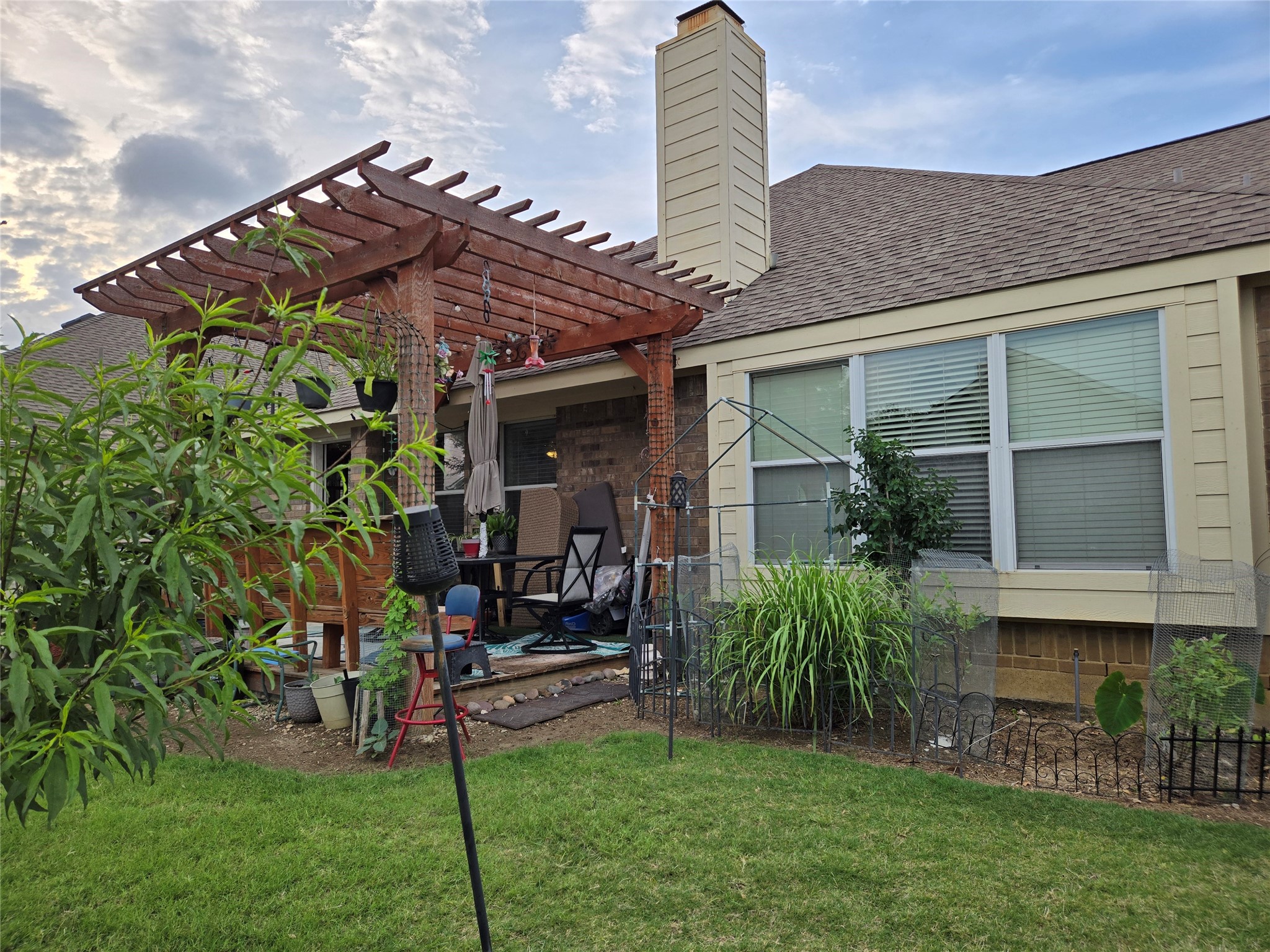 6013 Meadowglen Drive Denton TX 76226