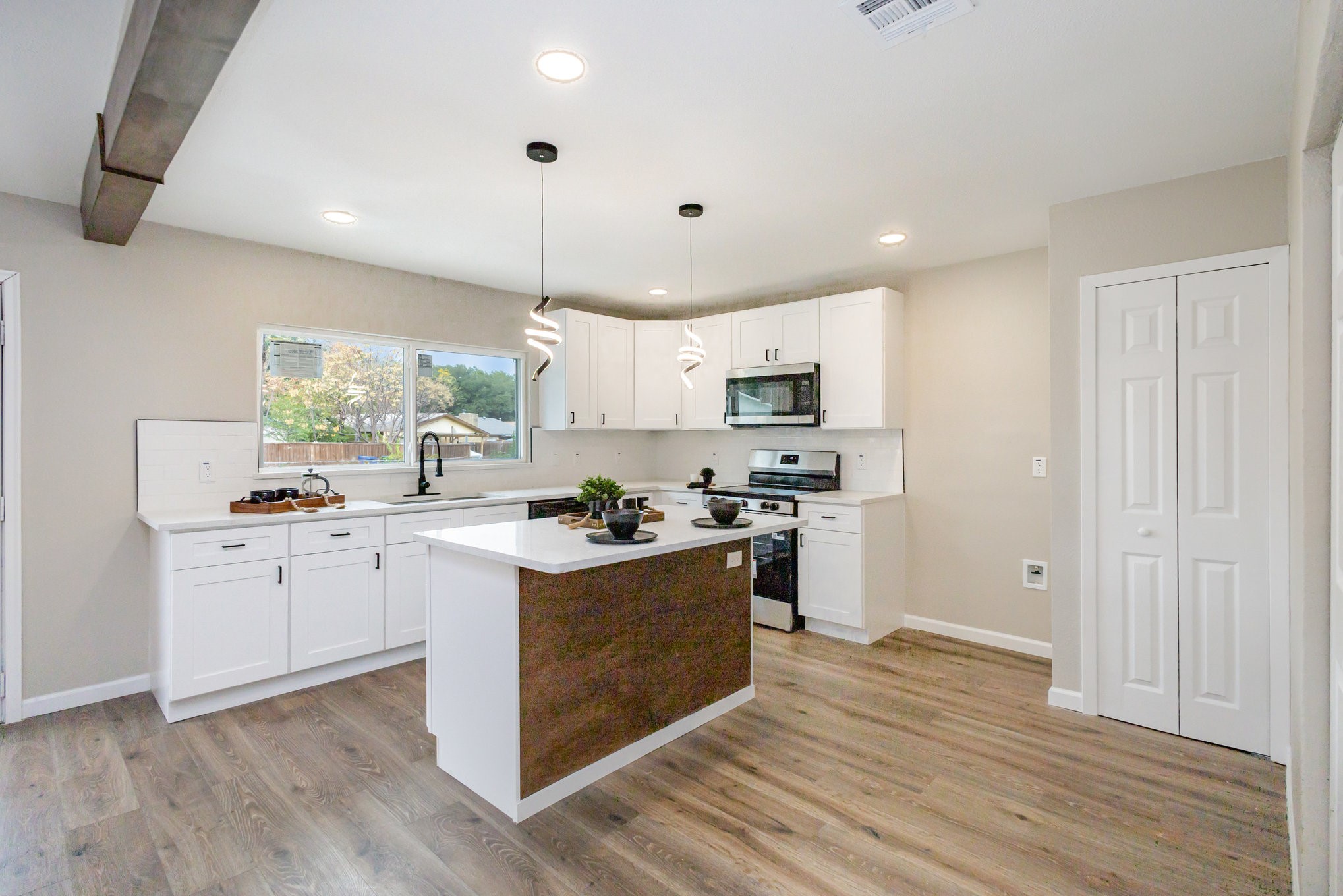 6402 Faircove Circle Garland TX 75043