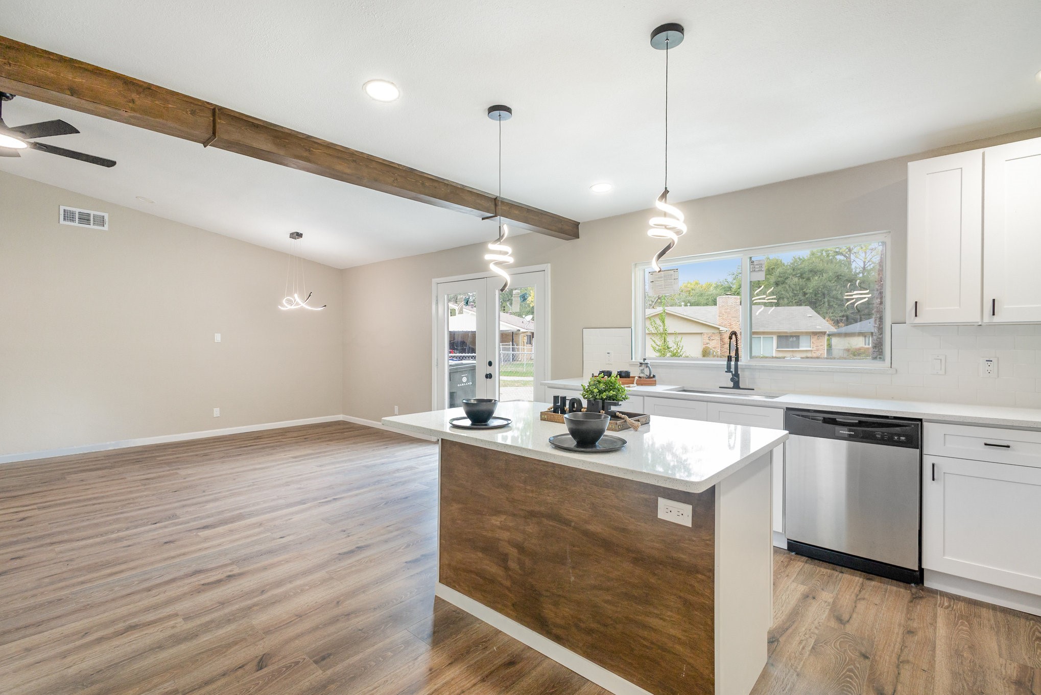 6402 Faircove Circle Garland TX 75043