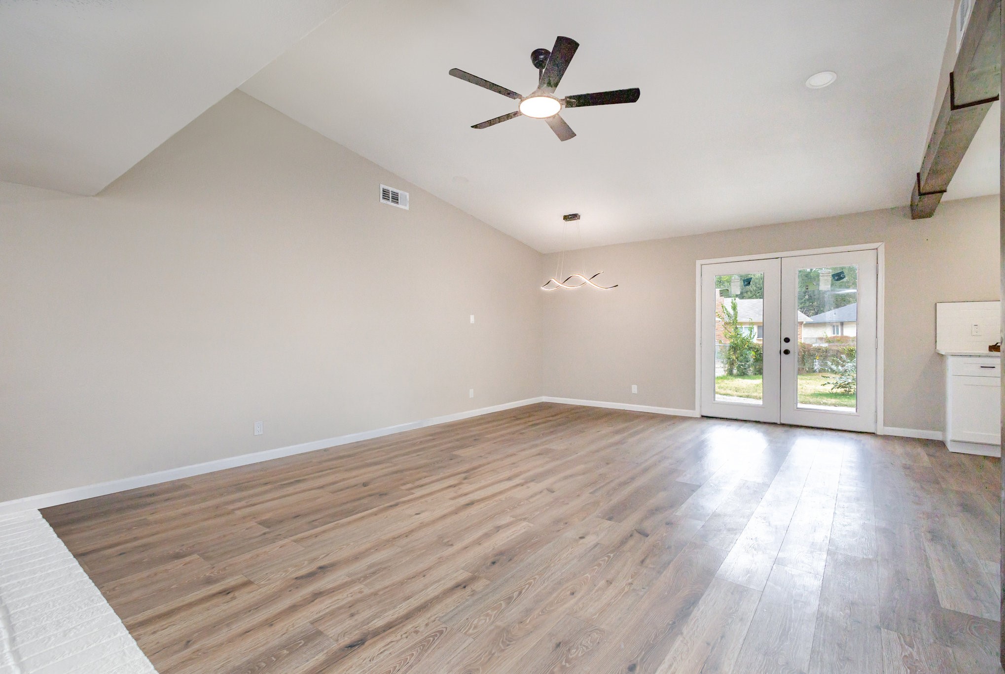 6402 Faircove Circle Garland TX 75043