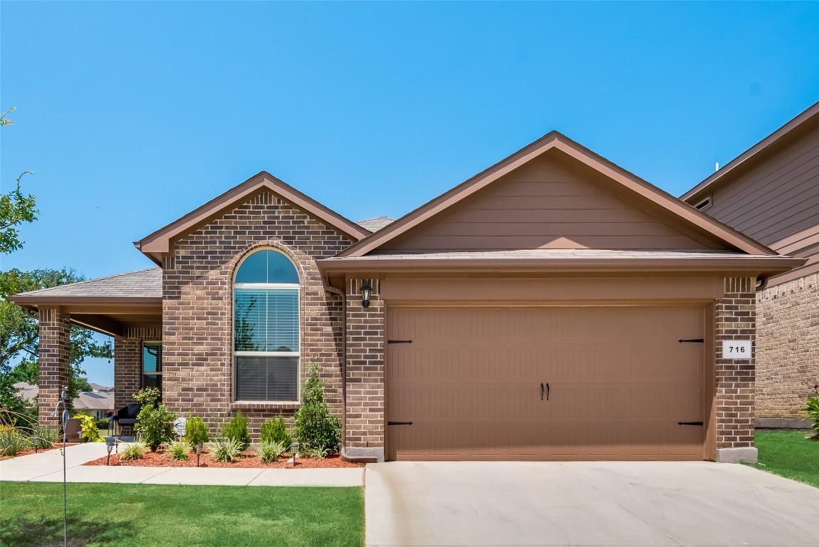 716 Buzzard Lake Trail Fort Worth TX 76120