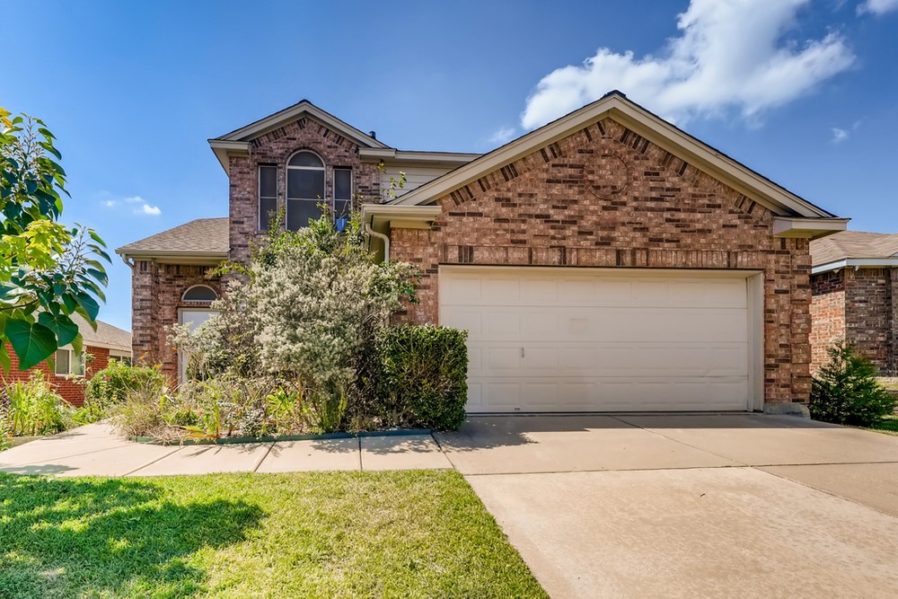 5025 Bedfordshire Drive Fort Worth TX 76135