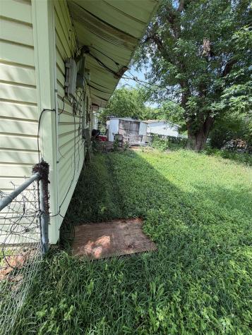 1402 Houghton Road Dallas TX 75217