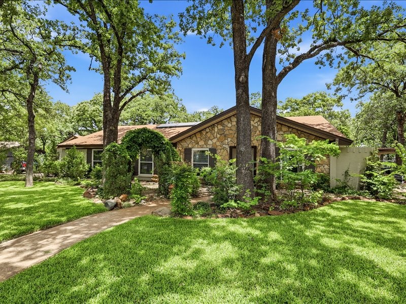 200 Timberlane Terrace Euless TX 76039