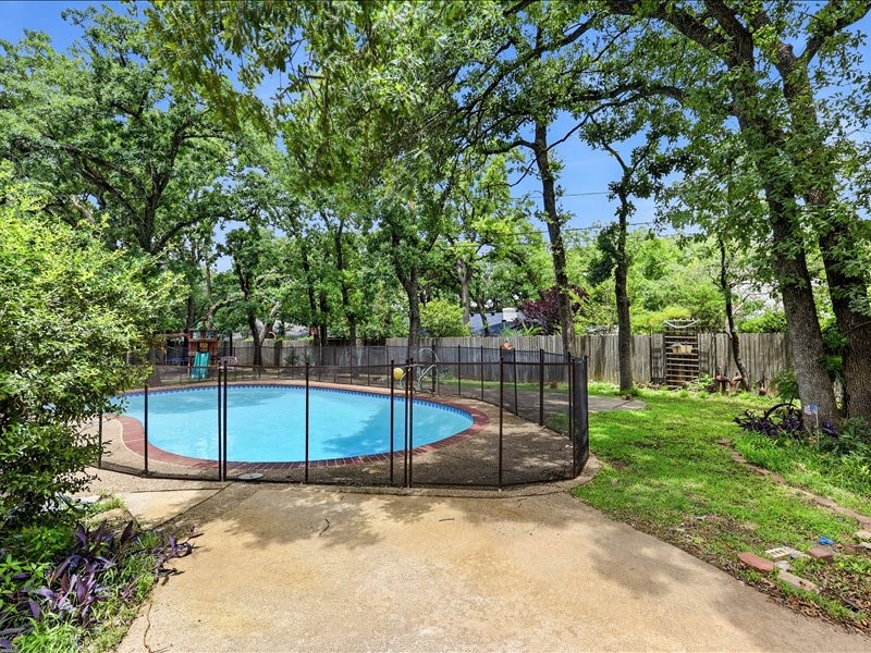 200 Timberlane Terrace Euless TX 76039