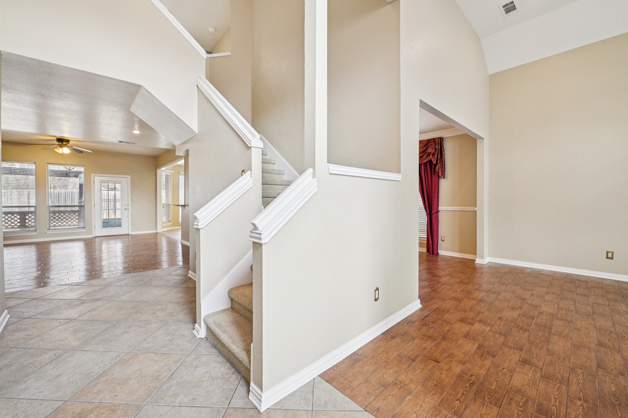 4519 Edge Creek Lane Arlington TX 76017