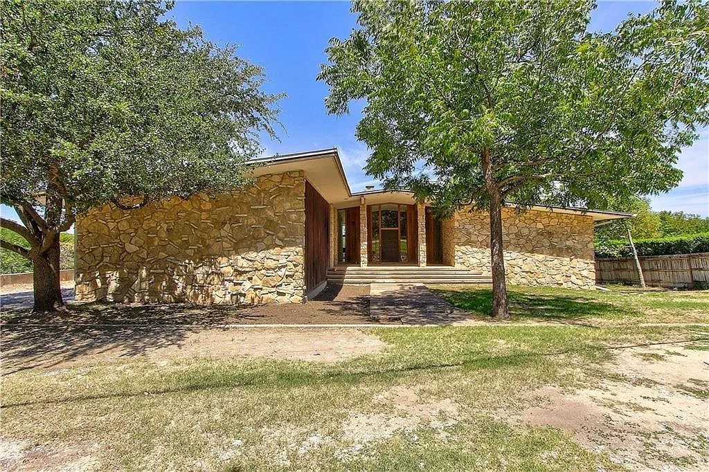 4208 Shore Front Drive Fort Worth TX 76135