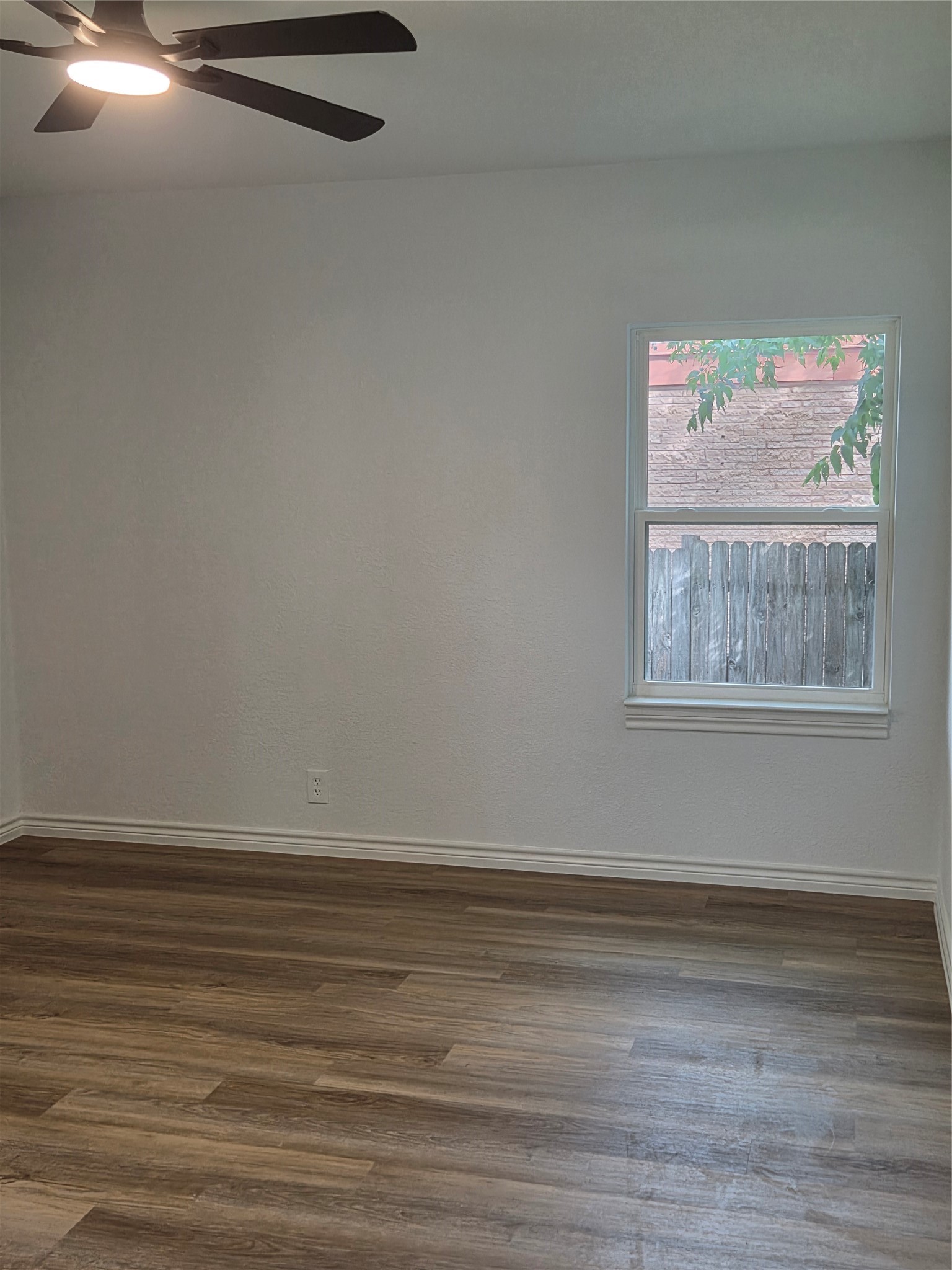 2108 Blake Avenue Dallas TX 75228