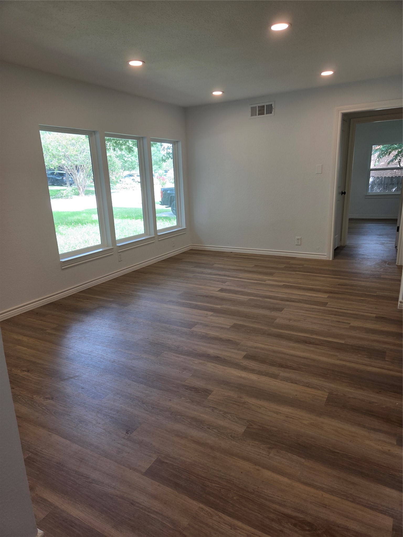 2108 Blake Avenue Dallas TX 75228