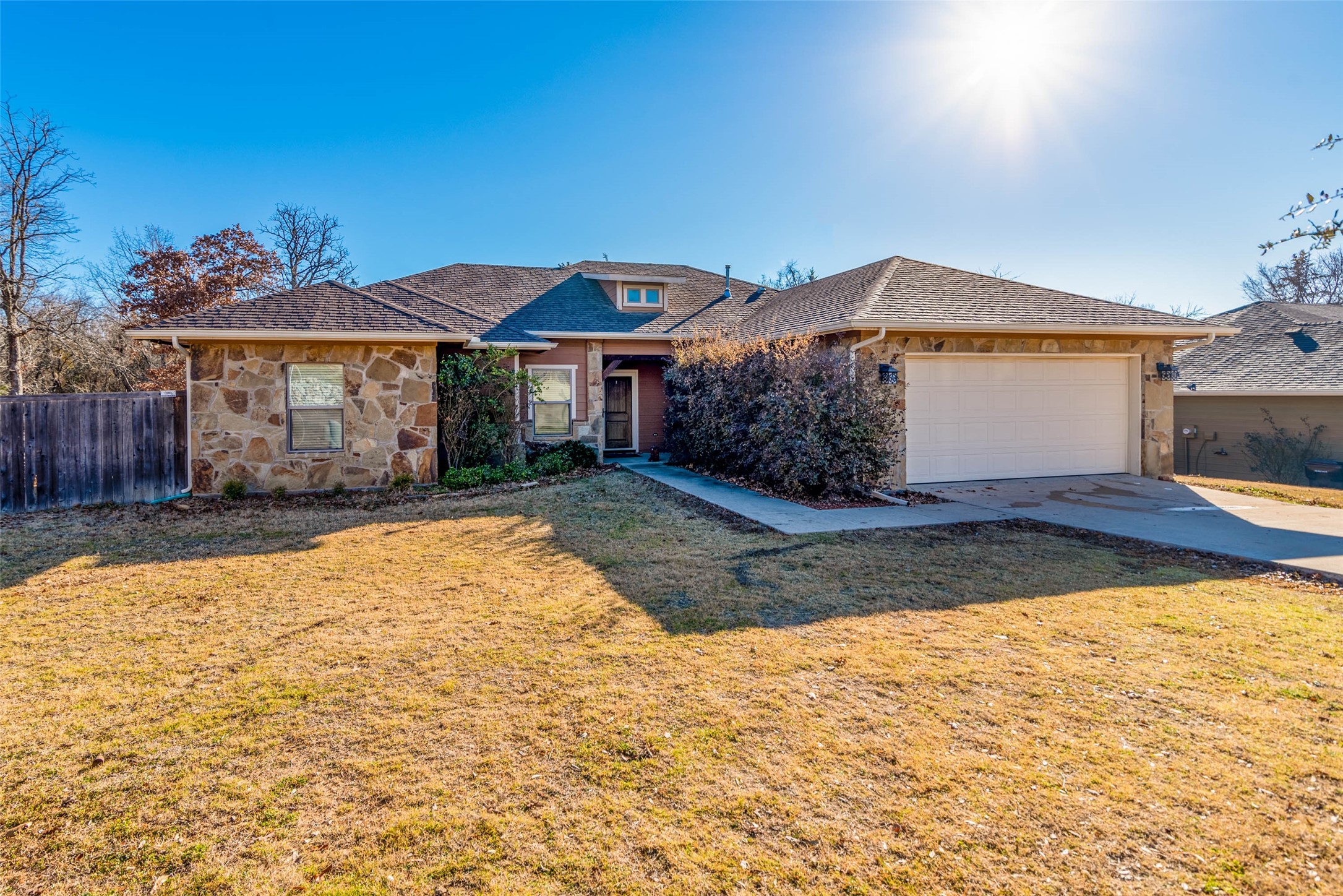 1817 Woodland Park Drive Denison TX 75020