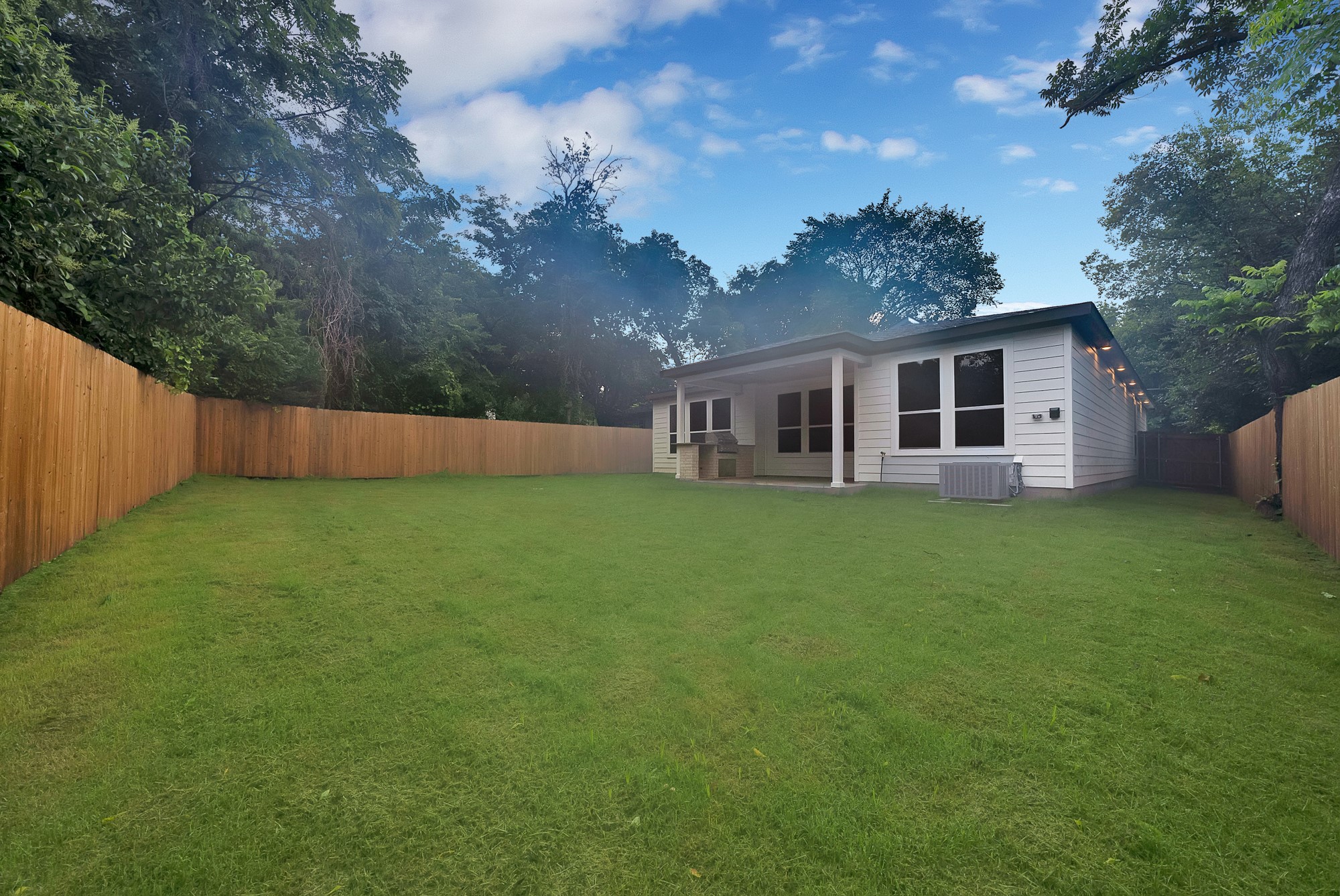 4523 S Ewing Avenue Dallas TX 75216