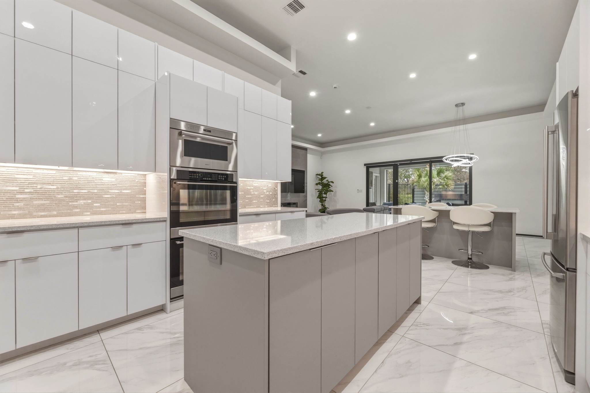 1515 N Fielder Road Arlington TX 76012