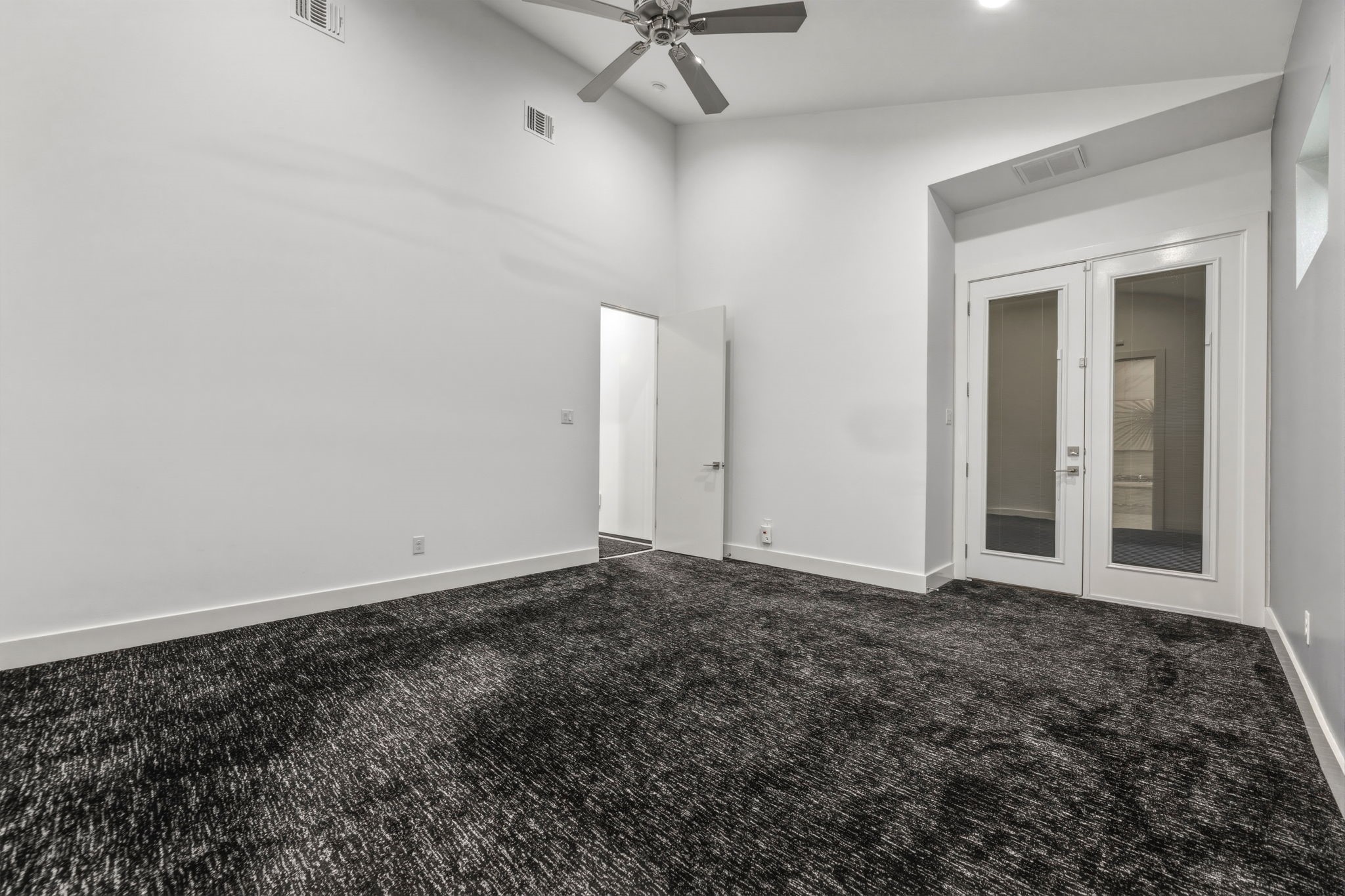 1515 N Fielder Road Arlington TX 76012