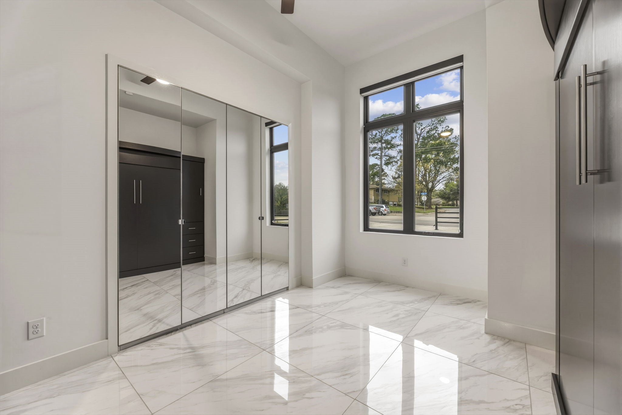 1515 N Fielder Road Arlington TX 76012