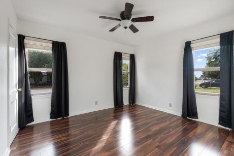 1500 W 10th Street Mcgregor TX 76657