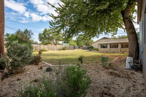 1500 W 10th Street Mcgregor TX 76657