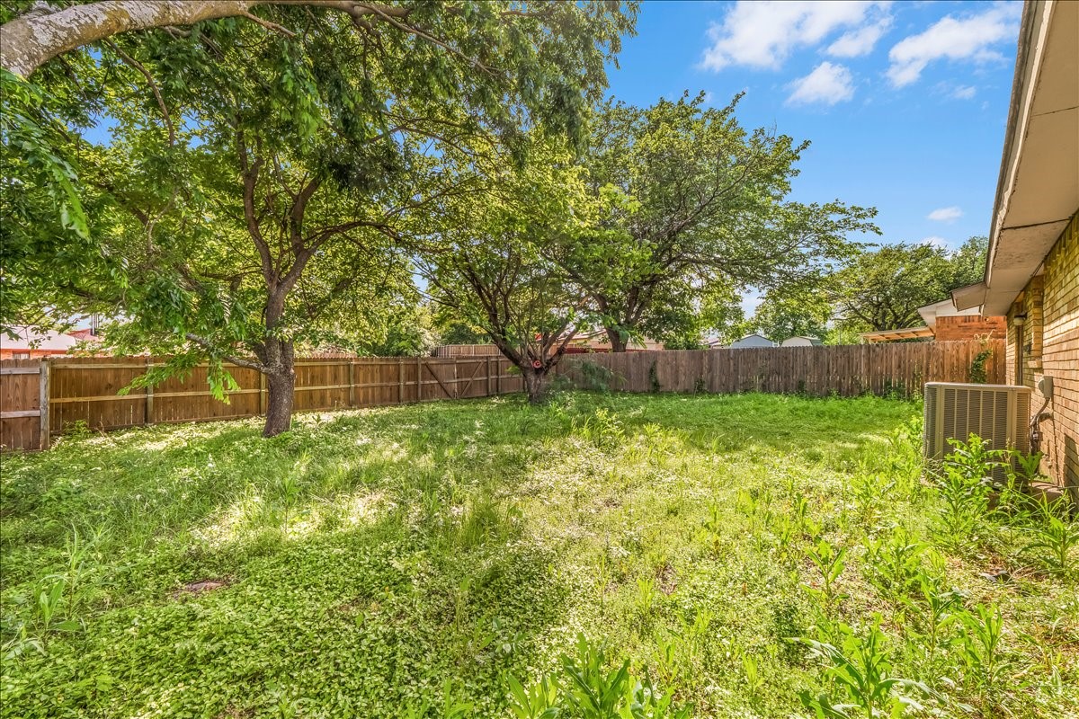 7112 Winterberry Drive Dallas TX 75249