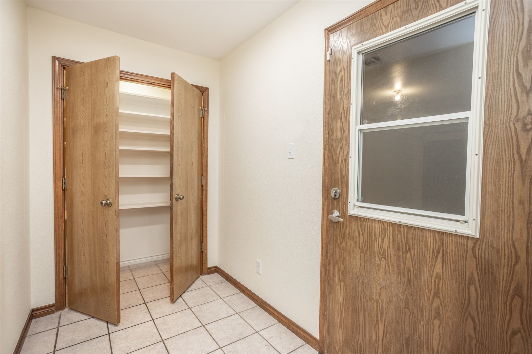 292 Old Spanish Trail Valley View TX 76272