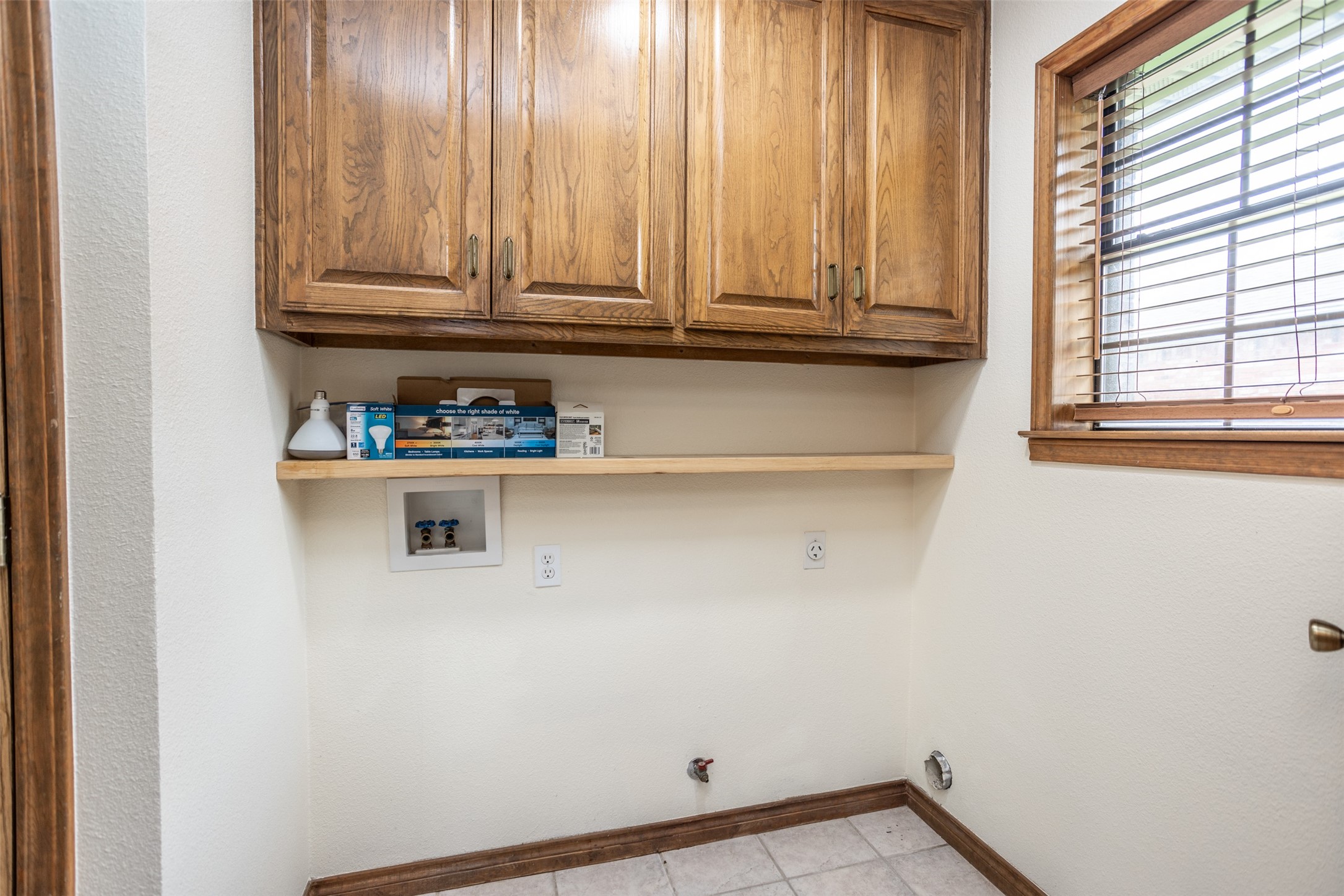 292 Old Spanish Trail Valley View TX 76272
