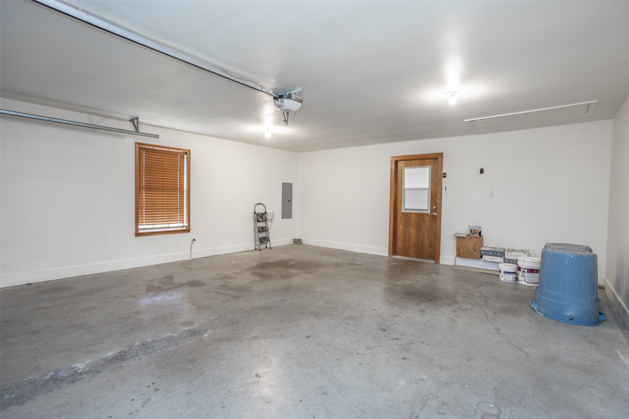 292 Old Spanish Trail Valley View TX 76272