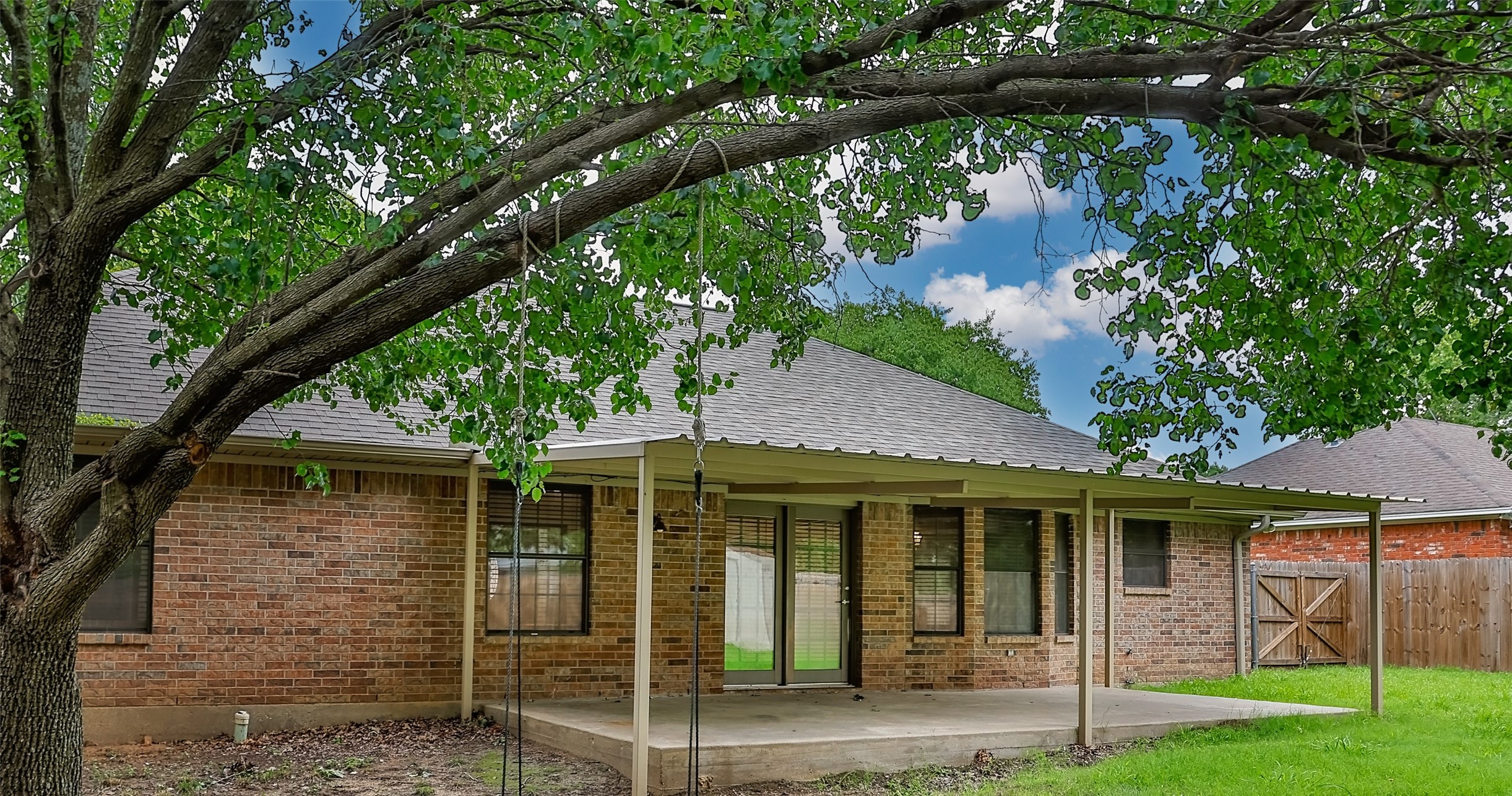 292 Old Spanish Trail Valley View TX 76272