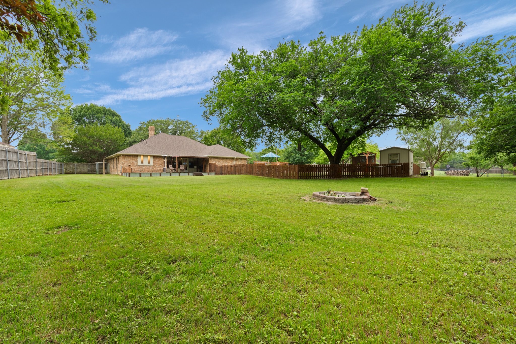 413 Emerald Court Burleson TX 76028