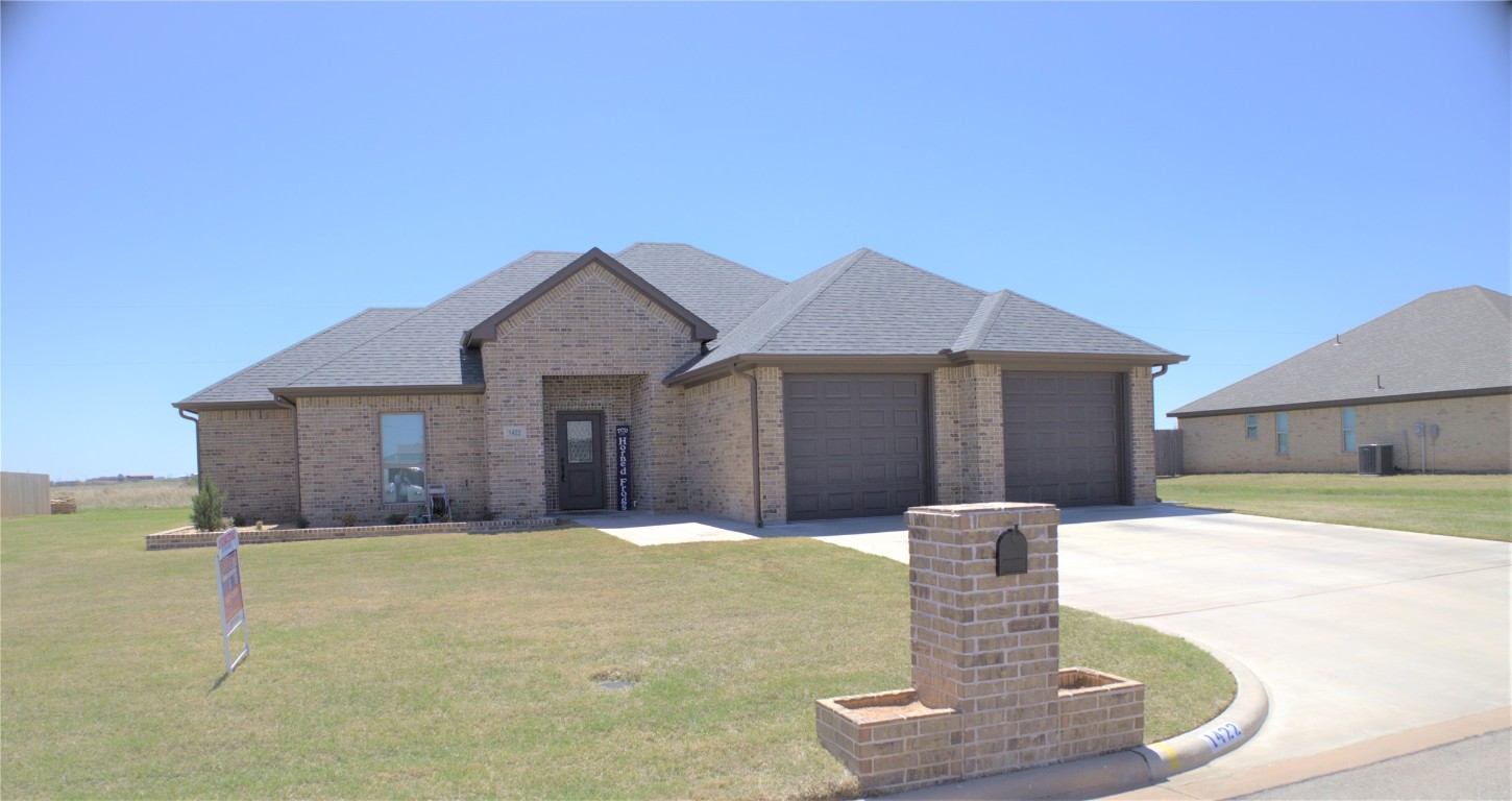 1422 Danberry Street Burkburnett TX 76354