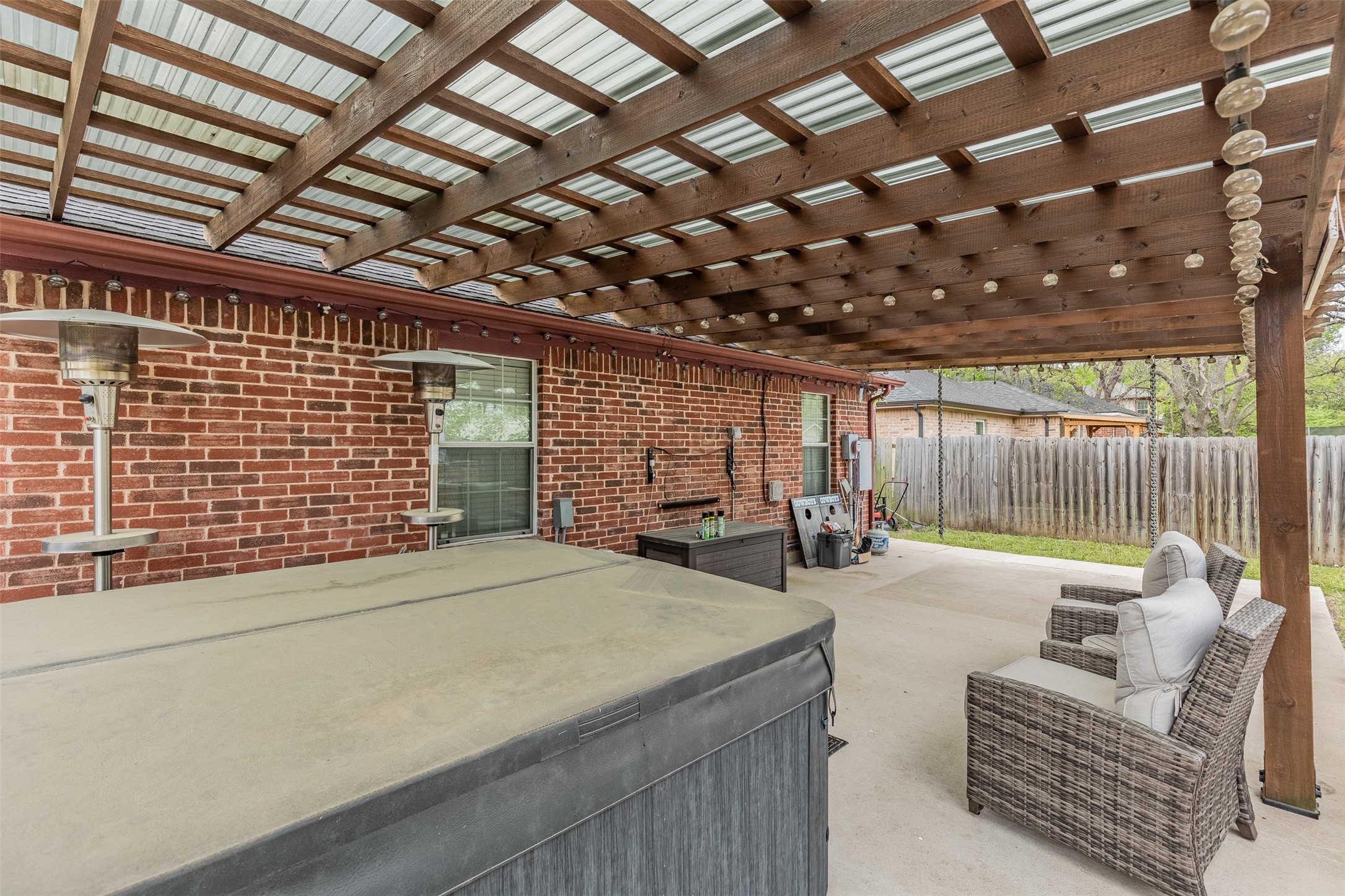 1905 E Alma Avenue Sherman TX 75090