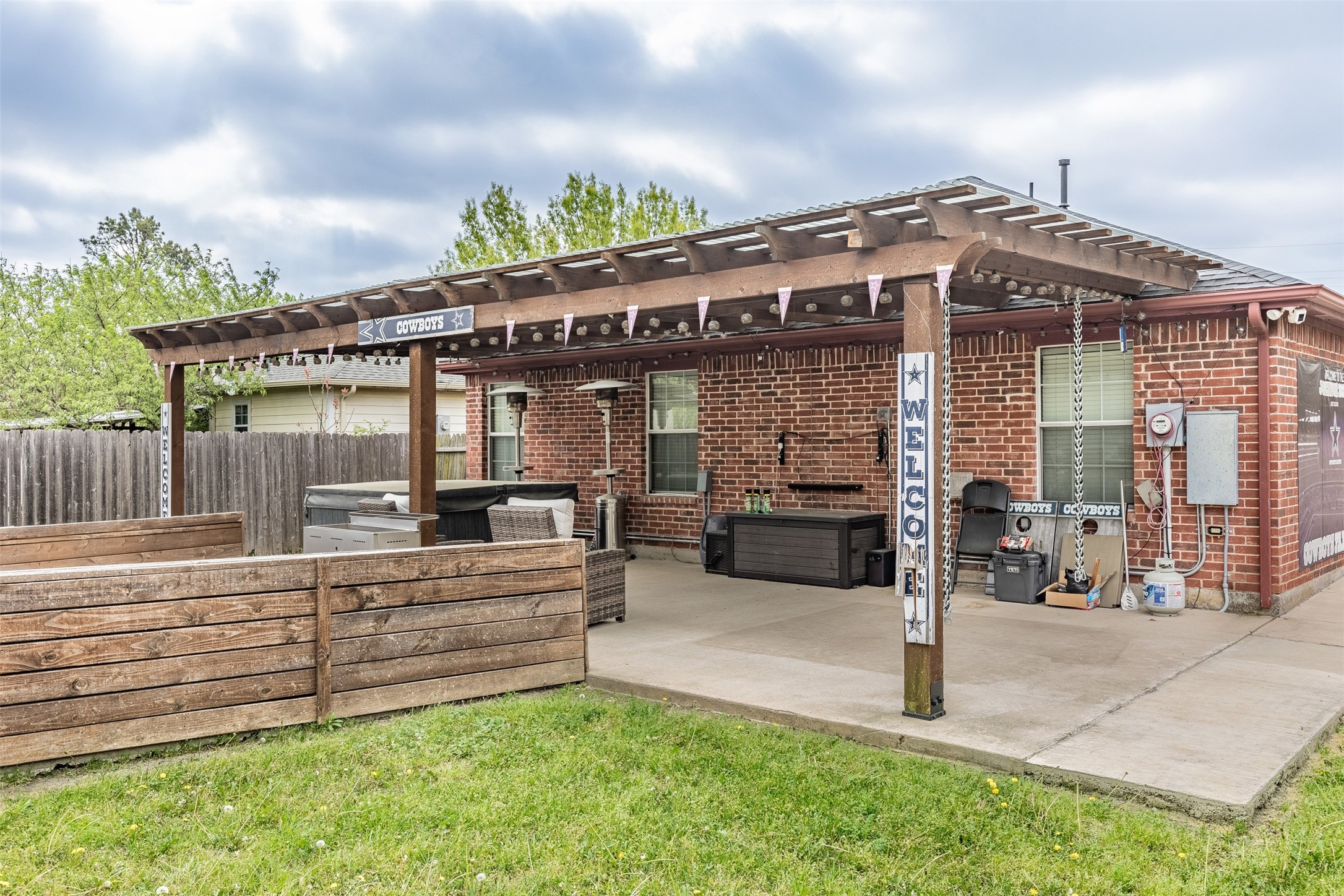 1905 E Alma Avenue Sherman TX 75090