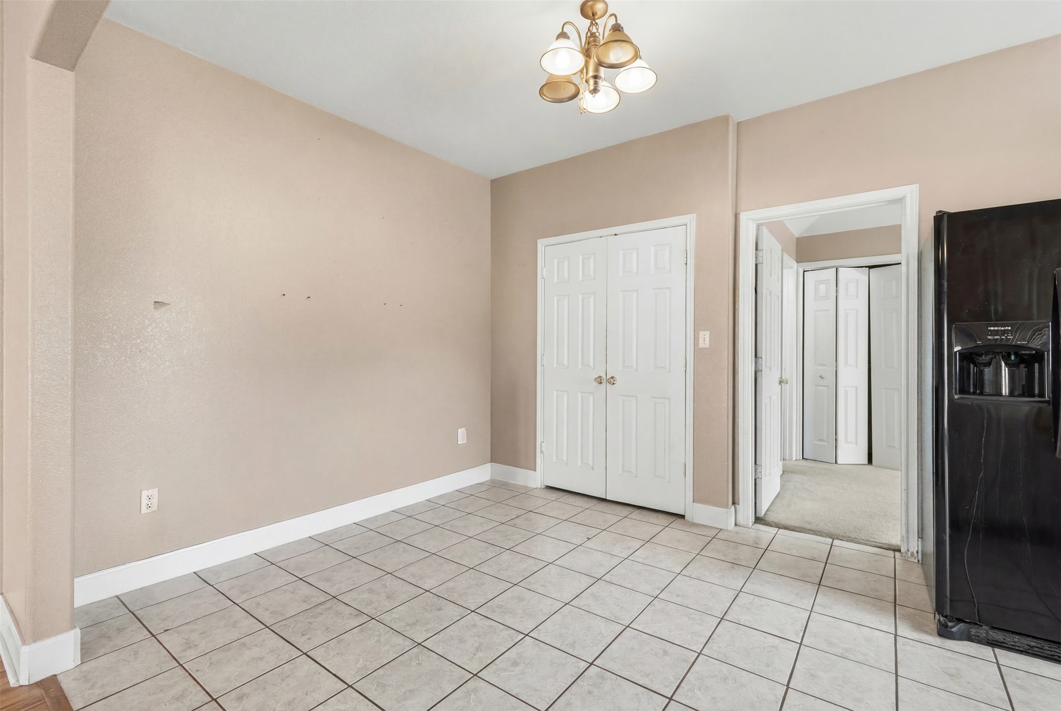 1905 E Alma Avenue Sherman TX 75090