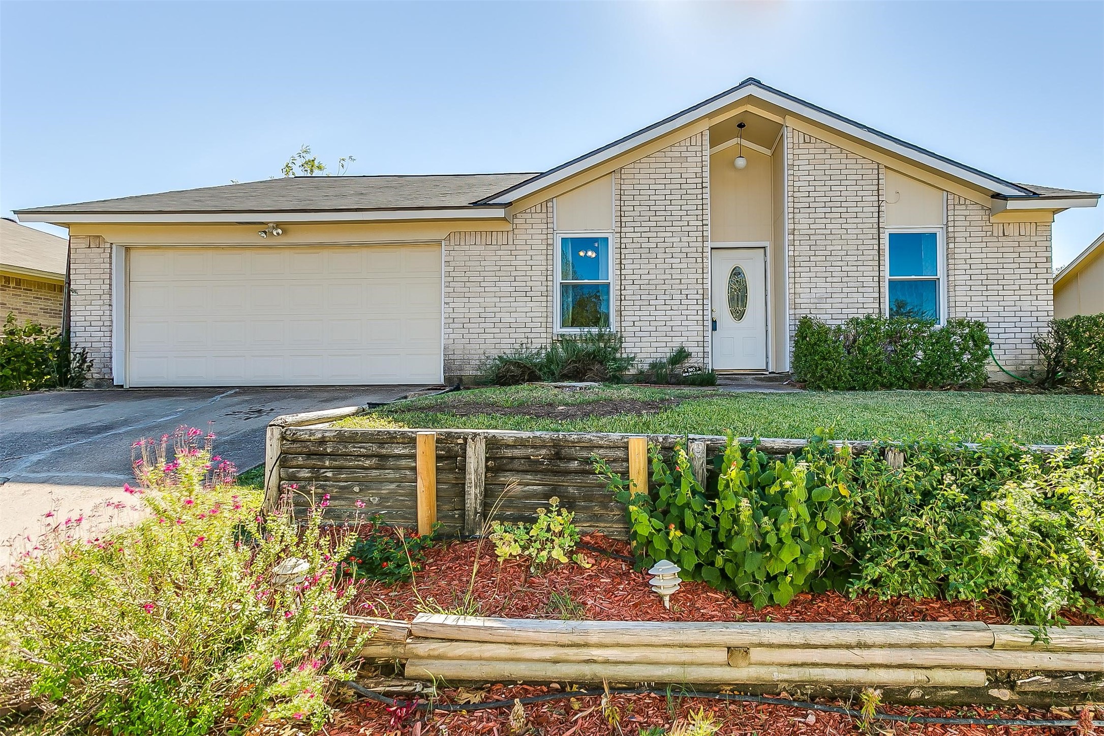 6436 Alta Vista Drive Watauga TX 76148
