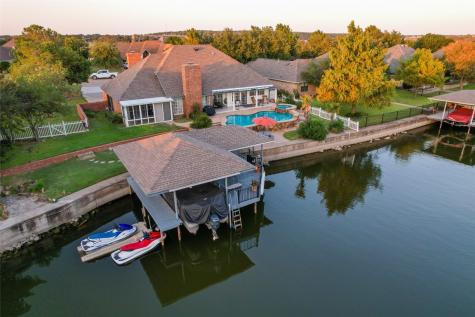 2500 Waters Edge Drive Granbury TX 76048