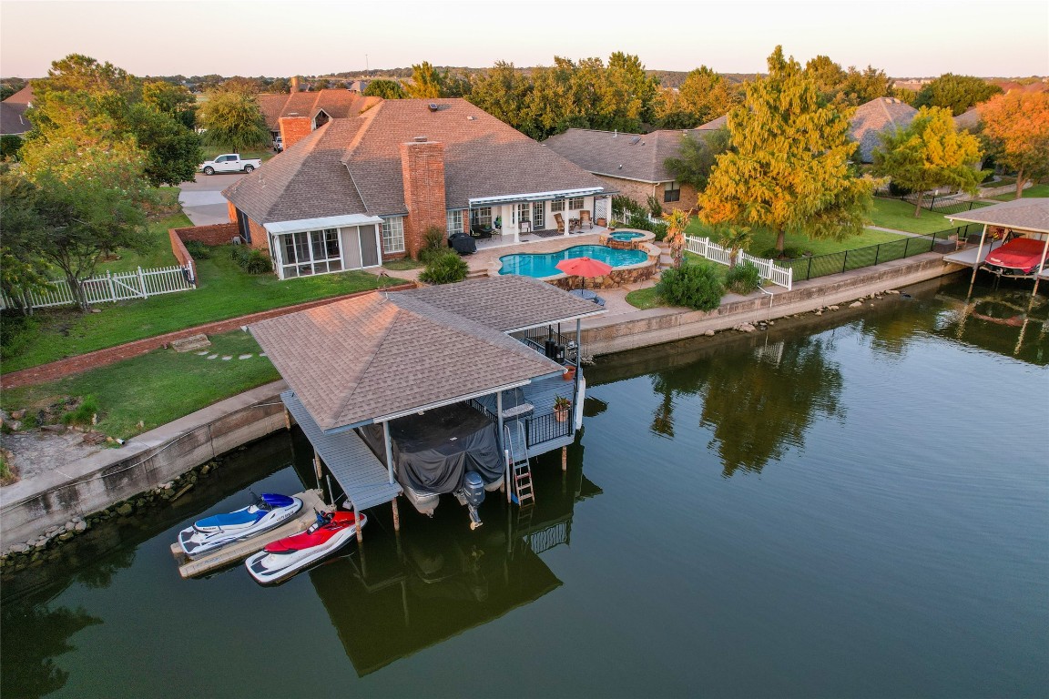 2500 Waters Edge Drive Granbury TX 76048