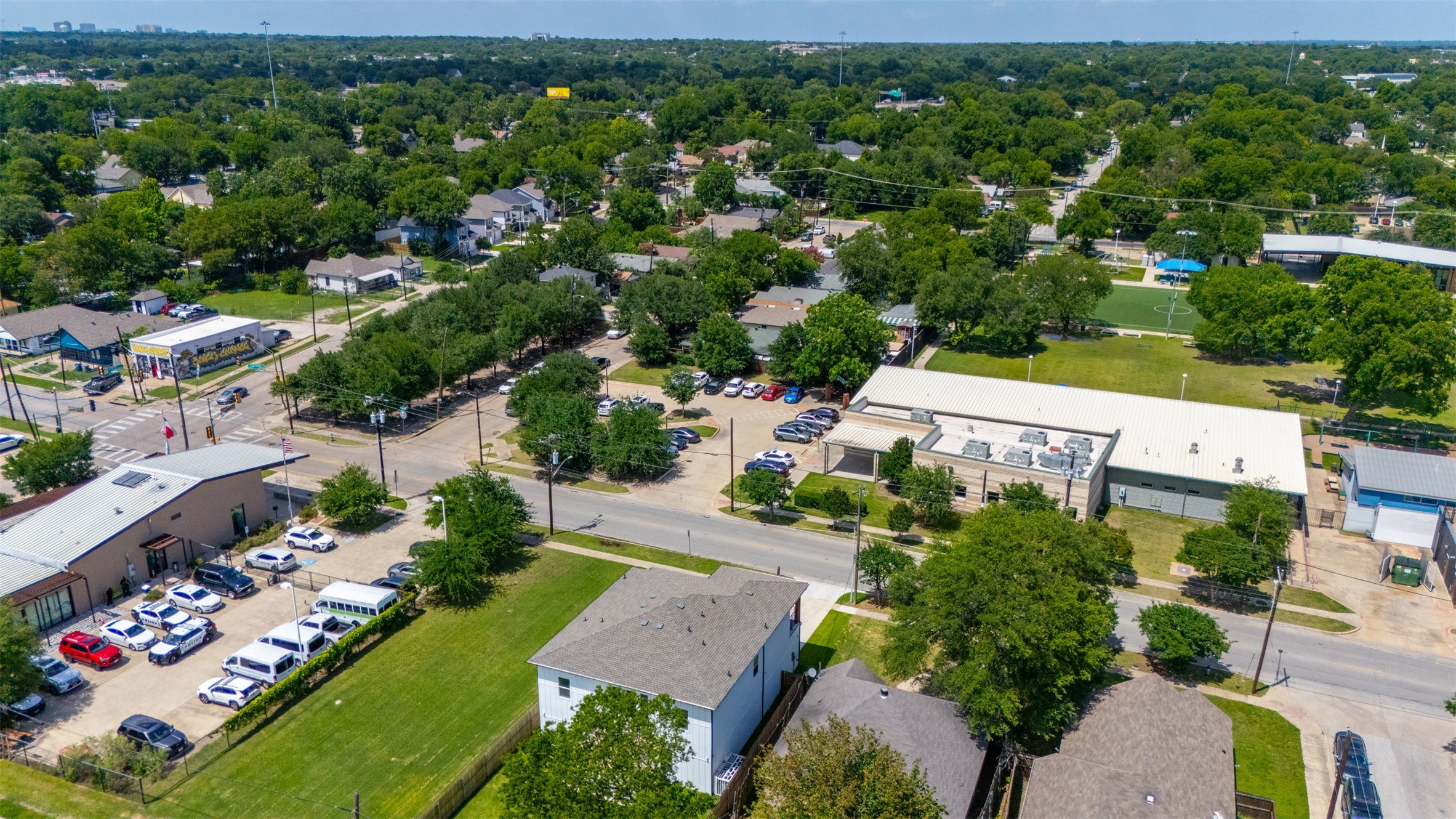 917 S Carroll Avenue Dallas TX 75223
