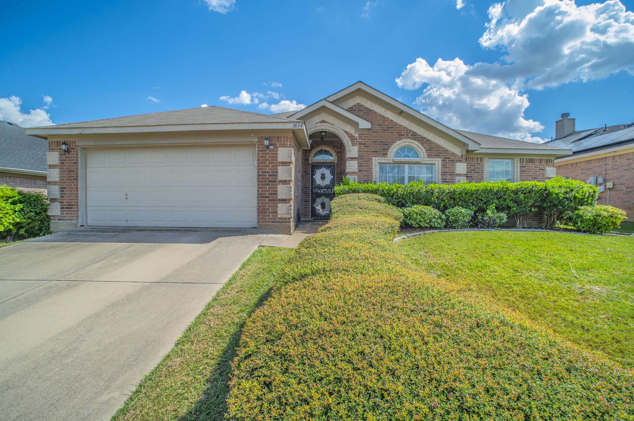 1634 Powder Horn Lane Arlington TX 76018