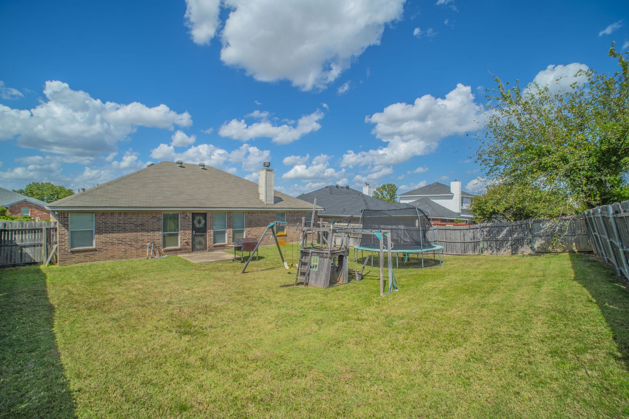 1634 Powder Horn Lane Arlington TX 76018