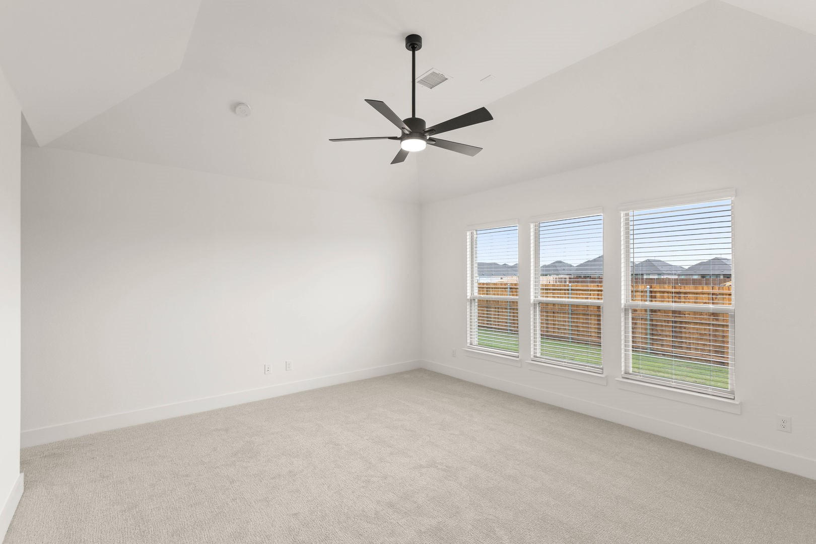 1743 Newport Lane Cedar Hill TX 75104