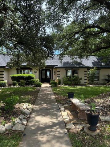 505 High Road Coleman TX 76834